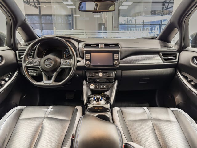 2020 NISSAN LEAF - 12