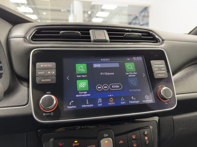 2020 NISSAN LEAF - 21