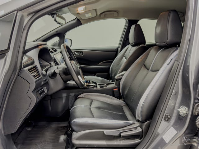 2020 NISSAN LEAF - 8