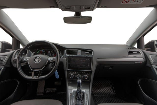 2019 VOLKSWAGEN GOLF - 10
