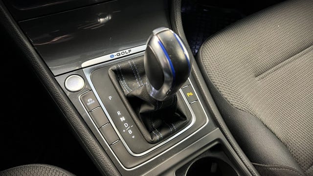 2019 VOLKSWAGEN GOLF - 15
