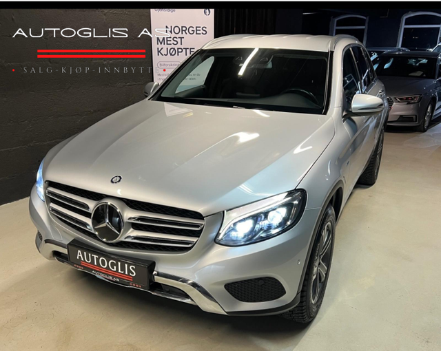 WDC2539541F242796 2017 MERCEDES-BENZ GLC-1