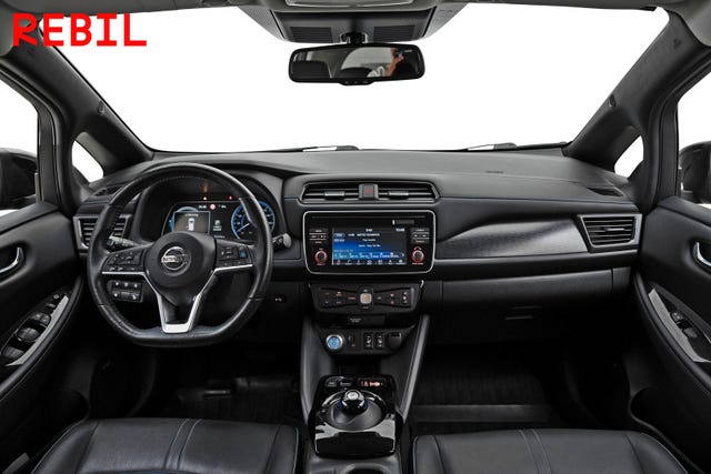 2018 NISSAN LEAF - 11