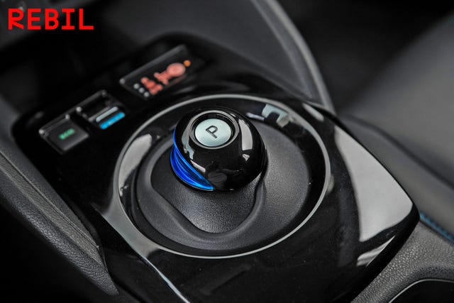 2018 NISSAN LEAF - 19