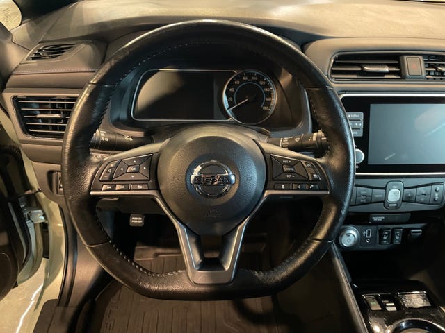 2020 NISSAN LEAF - 19