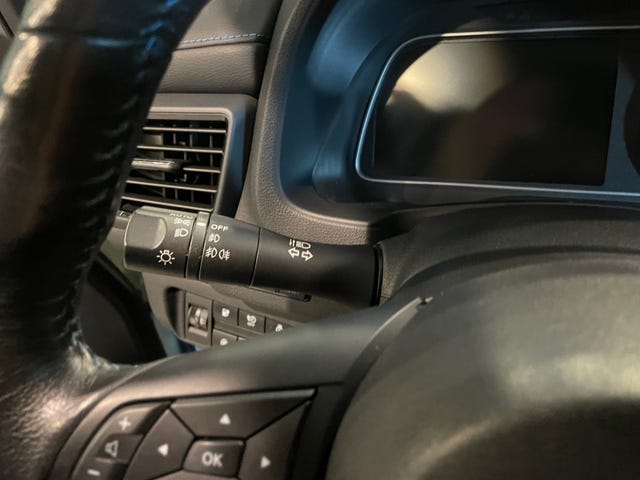 2020 NISSAN LEAF - 23