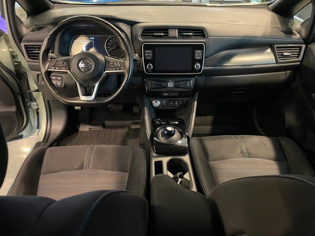 2020 NISSAN LEAF - 26