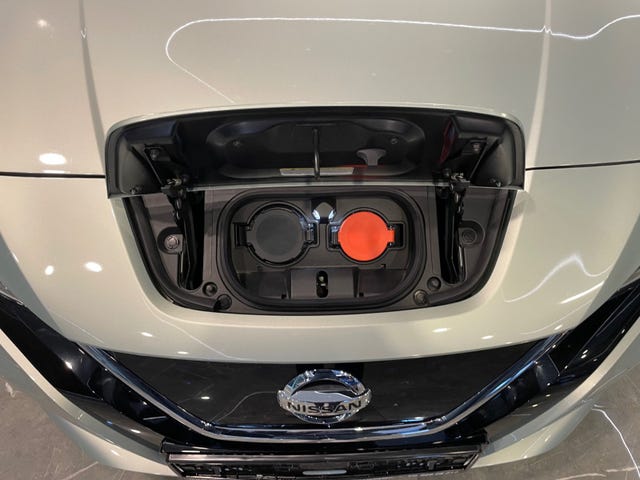 2020 NISSAN LEAF - 51