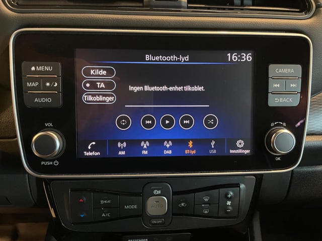 2020 NISSAN LEAF - 33