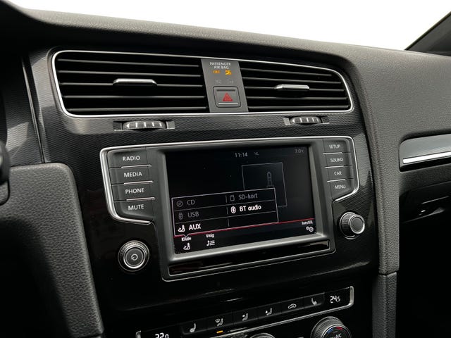 2015 VOLKSWAGEN GOLF - 23