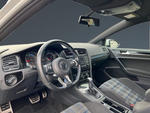 2015 VOLKSWAGEN GOLF - 9