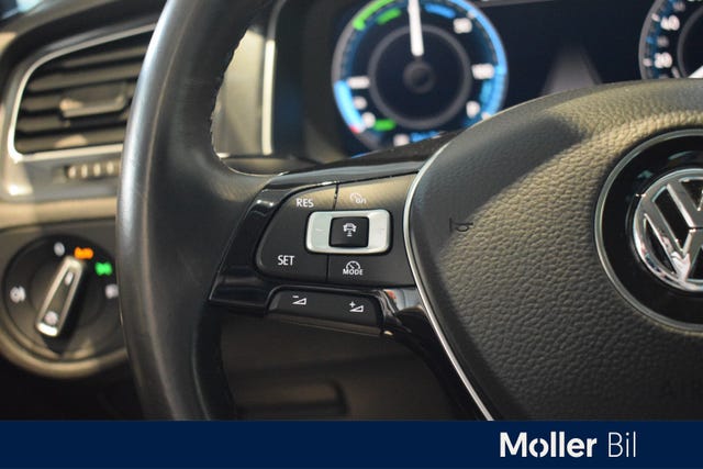 2018 VOLKSWAGEN GOLF - 10