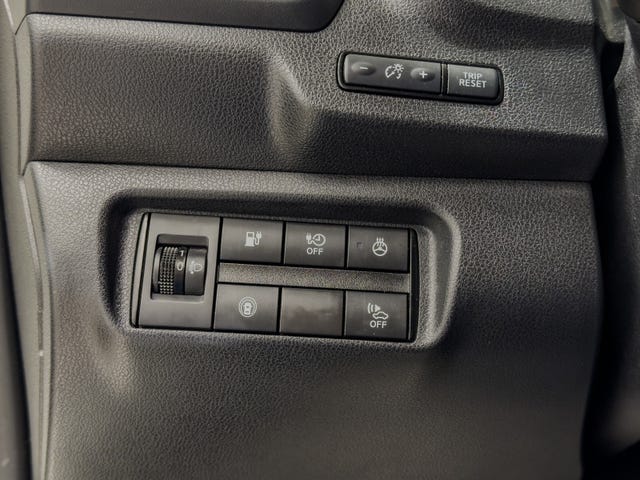 2020 NISSAN LEAF - 16