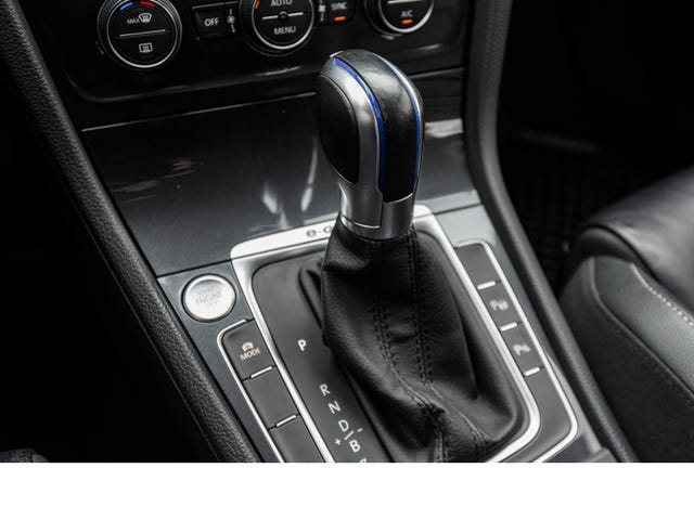 2019 VOLKSWAGEN GOLF - 18