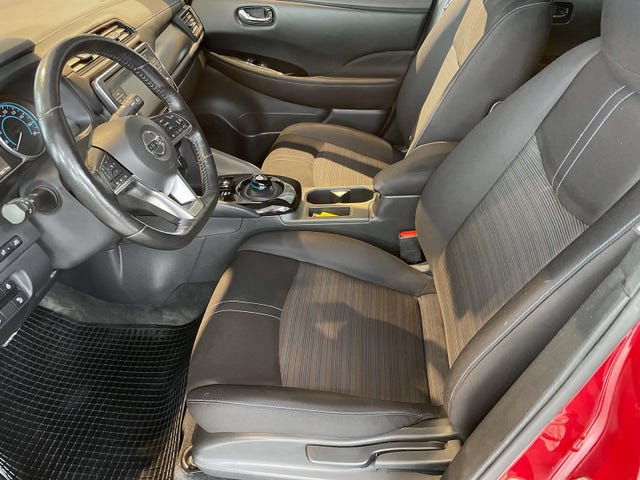 2018 NISSAN LEAF - 15