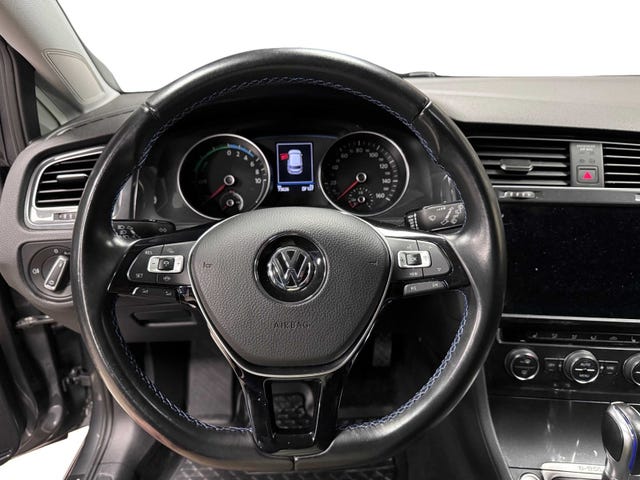 2019 VOLKSWAGEN GOLF - 11