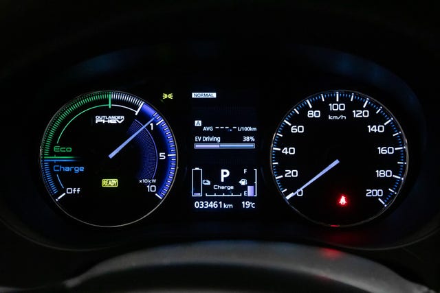 2020 MITSUBISHI OUTLANDER - 9