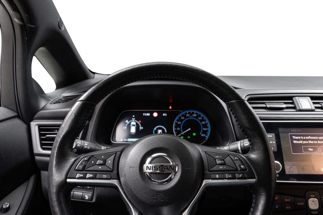 2021 NISSAN LEAF - 12