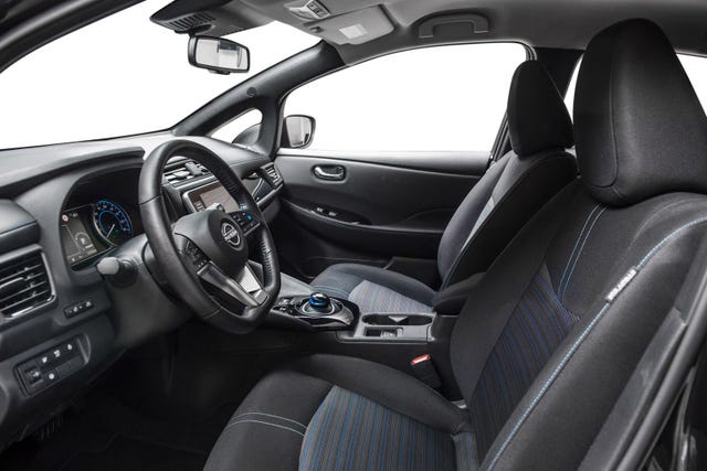 2022 NISSAN LEAF - 10