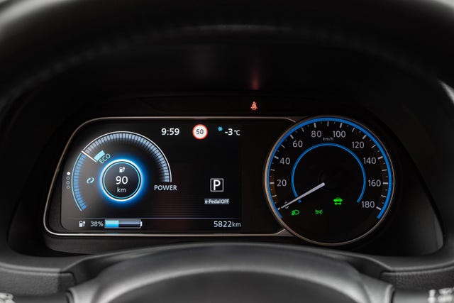 2022 NISSAN LEAF - 14