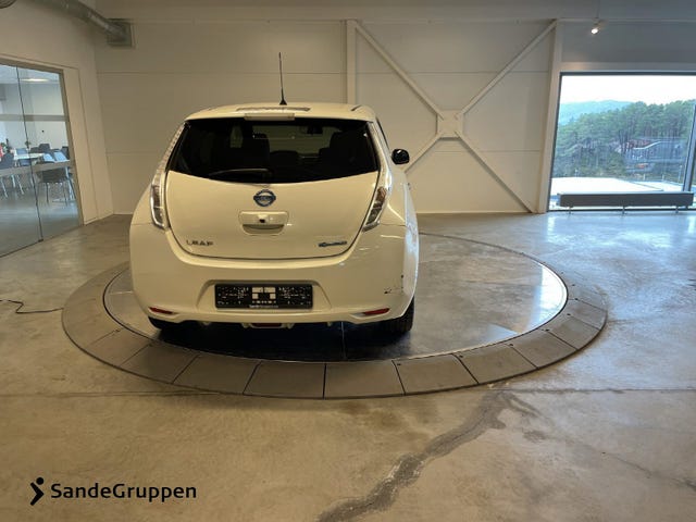 SJNFAAZE0U6075606 2018 NISSAN LEAF-5