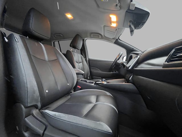 2020 NISSAN LEAF - 11