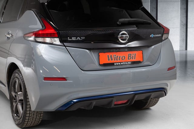 2022 NISSAN LEAF - 8
