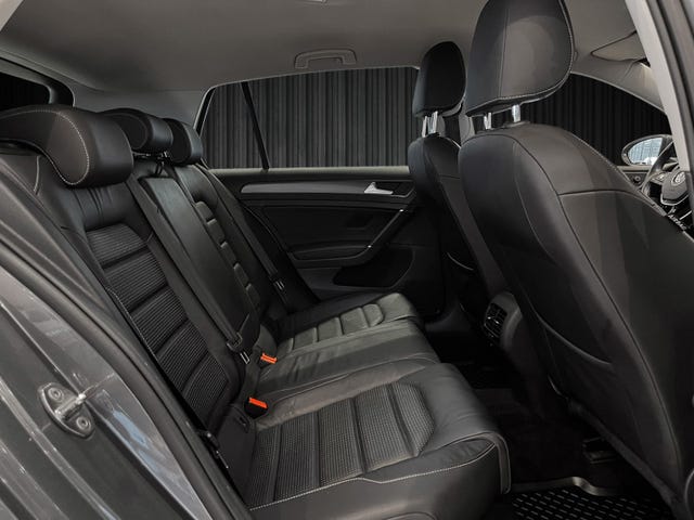2018 VOLKSWAGEN GOLF - 15