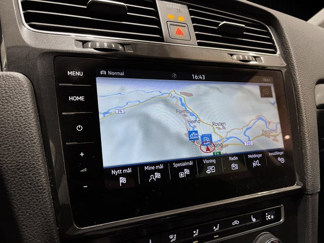 2018 VOLKSWAGEN GOLF - 23