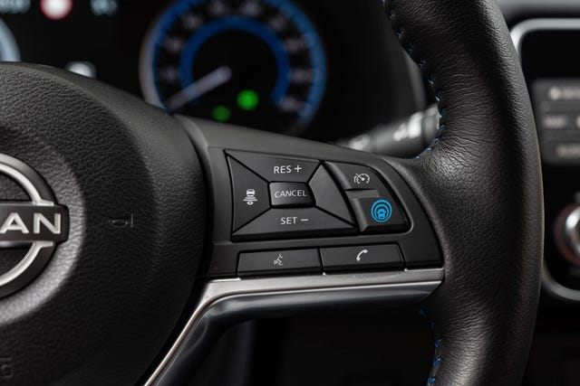 2022 NISSAN LEAF - 13