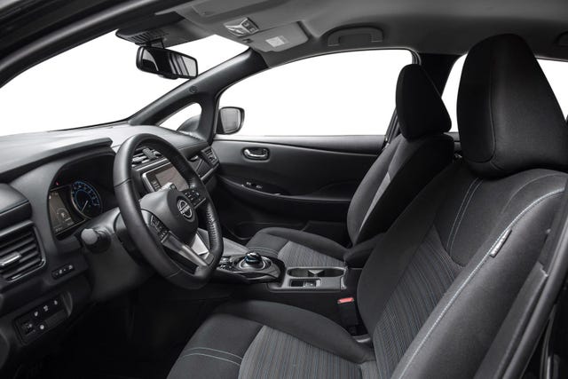 2022 NISSAN LEAF - 10