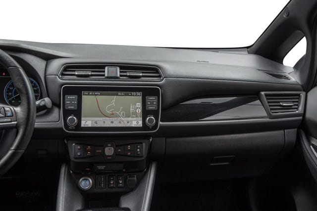 2022 NISSAN LEAF - 20