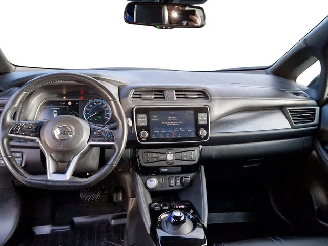 2020 NISSAN LEAF - 7