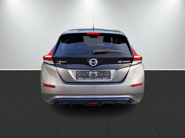 2020 NISSAN LEAF - 11