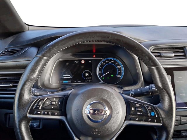 2020 NISSAN LEAF - 8