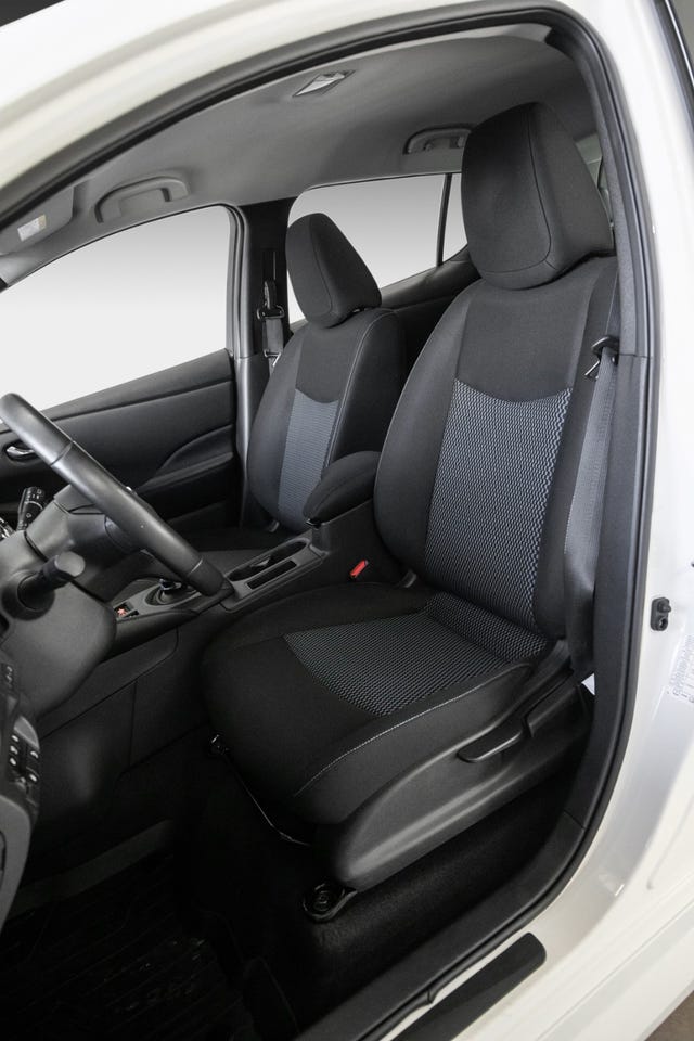 2021 NISSAN LEAF - 23