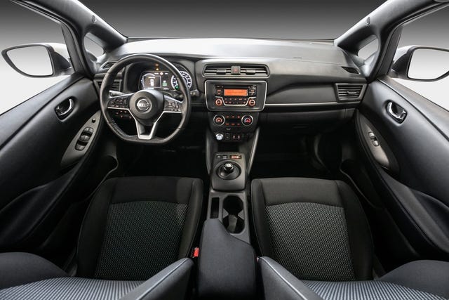 2021 NISSAN LEAF - 22
