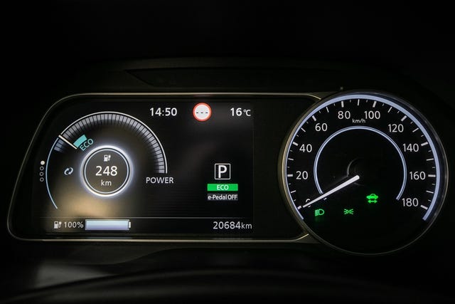 2021 NISSAN LEAF - 15