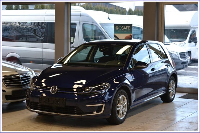 WVWZZZAUZJW907972 2018 VOLKSWAGEN GOLF-0