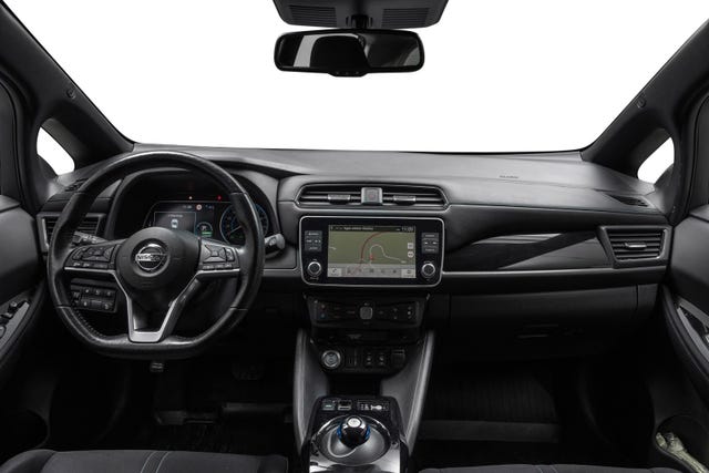 2021 NISSAN LEAF - 13