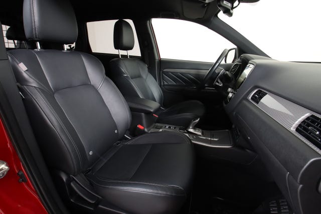 2020 MITSUBISHI OUTLANDER - 9