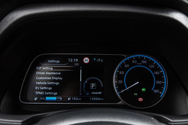 2022 NISSAN LEAF - 17