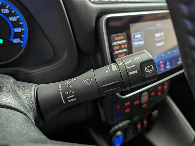 2021 NISSAN LEAF - 22