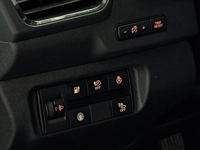 2021 NISSAN LEAF - 26