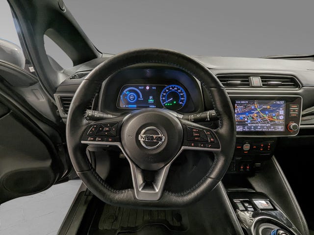 2021 NISSAN LEAF - 27