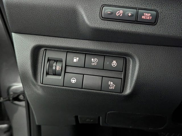 2021 NISSAN LEAF - 16