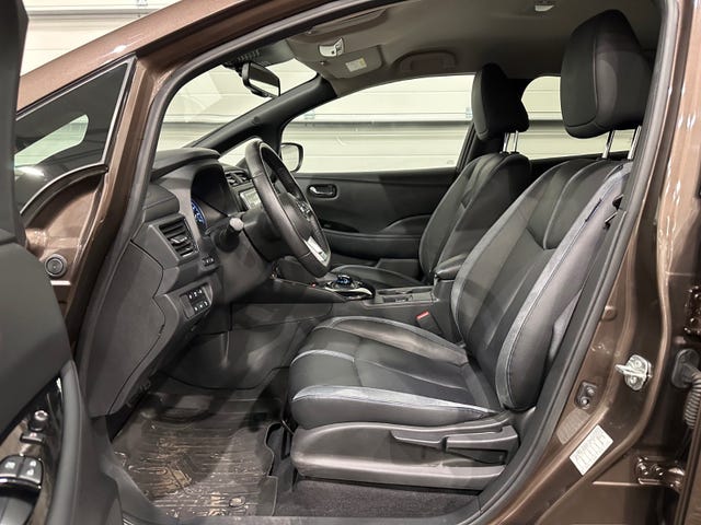 2018 NISSAN LEAF - 8