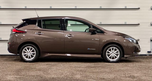 SJNFAAZE1U0031828 2018 NISSAN LEAF-1