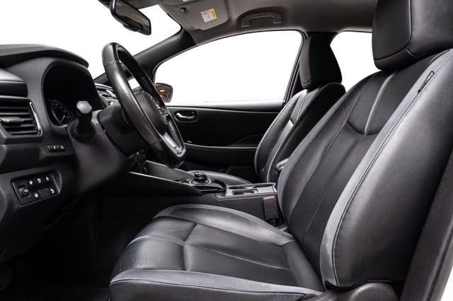 2021 NISSAN LEAF - 9