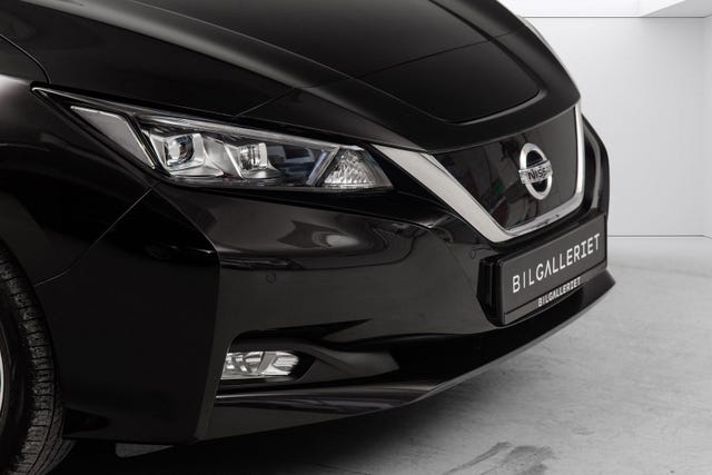 SJNFAAZE1U0017616 2018 NISSAN LEAF-3